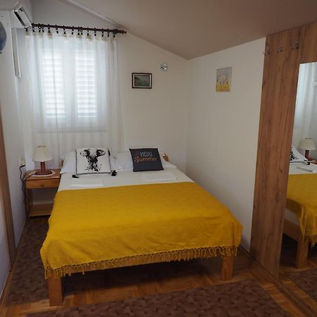 Apartments Miro Корнич Экстерьер фото